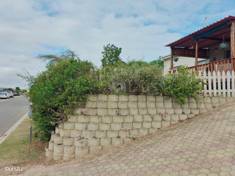 3 Bedroom Property for Sale in Fraaiuitsig Western Cape